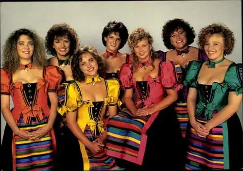 Ak Sänger Die Bayrische 7, Frauen in Dirndln, Portrait, Autogramm