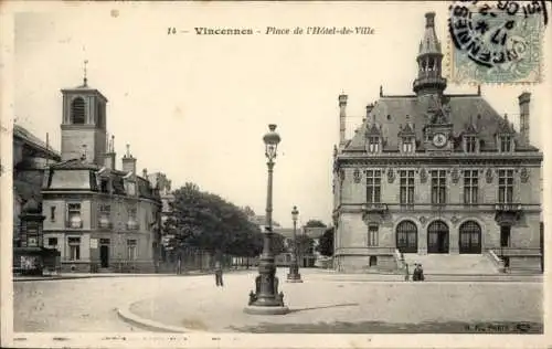 Ak Vincennes Val de Marne, Platz der Stadtverwaltung, historische Architektur, Straßenlaterne