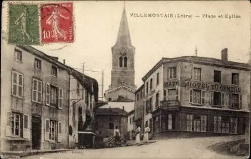 CPA Villemontais Roanne Loire, Place et Église