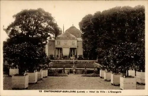 CPA Châteauneuf-sur-Loire Loiret, Hôtel de Ville, Orangerie
