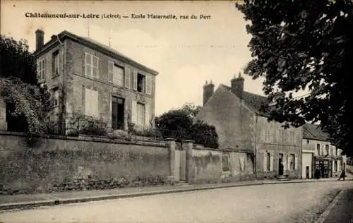 CPA Châteauneuf-sur-Loire Loiret, Ecole Maternelle, Rue du Port