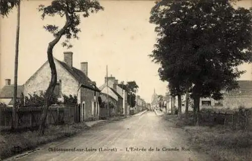 CPA Châteauneuf-sur-Loire Loiret, Entrée de la Grande Rue