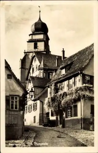 Ak Herrenberg in Württemberg,  Turm, Gebäude, gepflasterte Straße, Altstadt