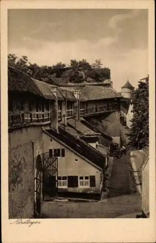 Ak Nördlingen in Schwaben, Stadtansicht, Wehrgang an der Bastei,  Architektur