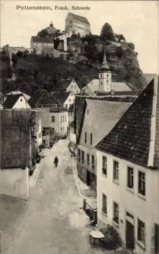 Ak Pottenstein in Oberfranken, Straßenpartie, Burg