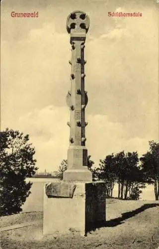 Ak Berlin Wilmersdorf Grunewald Schildhorn, Schildhornsäule, Granitsäule, Bäume im Hintergrund, r