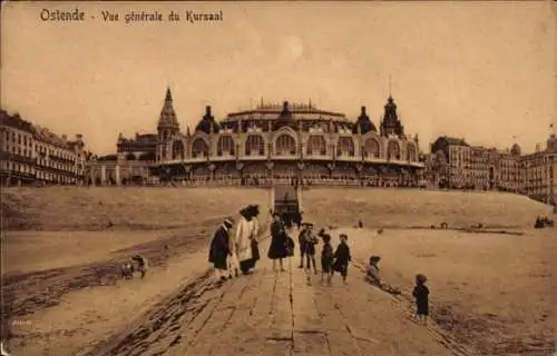 Ak Oostende Ostende Westflandern, Kursaal  Strandpromenade, Menschen auf Holzsteg