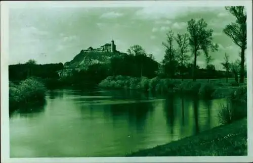 Ak Ráby Raab Region Pardubice, Kunětická hora, Kunietitzer Berg, Bild eines Berges, Fluss, Bäume,