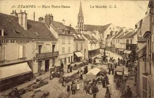 Ak Étampes Essonne, Platz Notre-Dame, Markt,  Architektur, Marktstände, belebte Szene