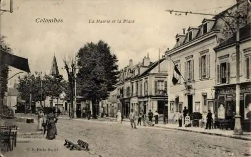 Ak Colombes Hauts de Seine, Vorderansicht einer Straße, Rathaus und Platz, Bäume, Menschen, Häuse