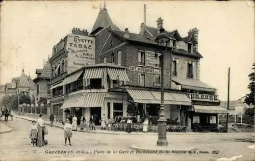 Ak Garches Hauts de Seine, Place de la Gare et Boulevard de la Nation