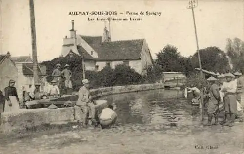 CPA Aulnay sous Bois Seine Saint Denis, Ferme de Savigny, Les Indo Chinois au Lavoir