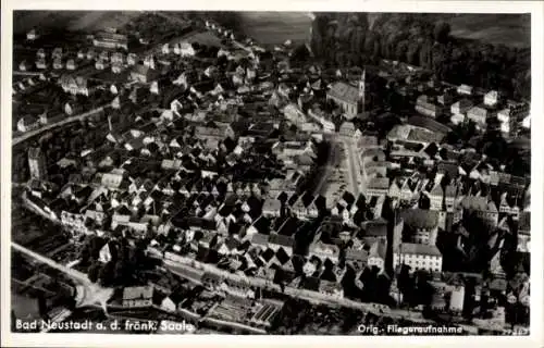 Ak Bad Neuhaus Bad Neustadt an der Saale Unterfranken, Luftaufnahme von Bad Neustadt,  Gebäude, S
