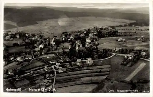 Ak Hohegeiß Braunlage im Oberharz, Luftaufnahme von  Harz 642 m ü. M., originelles Foto