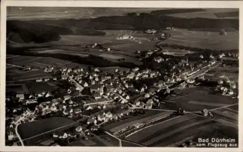 Ak Bad Dürrheim im Schwarzwald, Luftbild von  Ansicht vom Flugzeug aus, Schwarz-Weiß