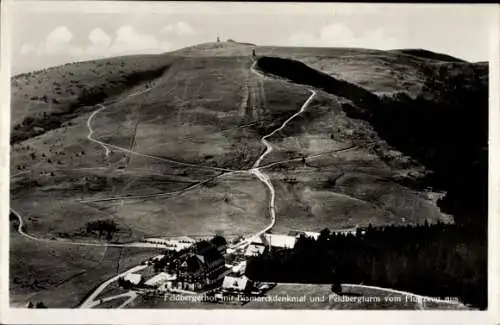 Ak Feldberg im Schwarzwald, Feldbergerhof, Bismarckdenkmal, Feldbergturm, Luftaufnahme