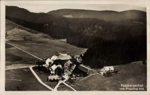 Ak Feldberg im Schwarzwald, Luftaufnahme des Feldbergerhofs, Schwarzwald, 1500 m ü. M.