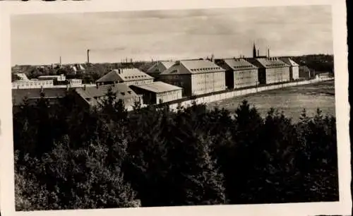 Ak Neumünster in Holstein, Historische Kasernenansicht, Industrie-Impressionen, Landschaft