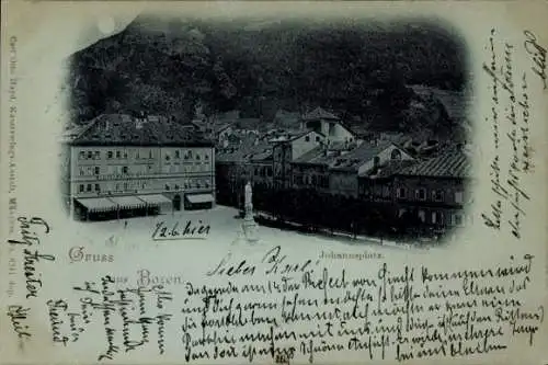 Ak Bozen Bolzano Südtirol, Johannsplatz, Gebäudeansicht, alte Architektur, Bergkulisse, 