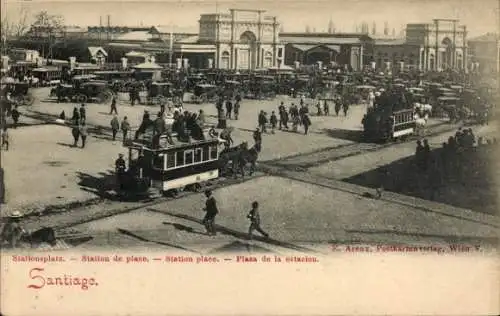 Ak Santiago de Chile, Straßenbahn a.d. Stationsplatz