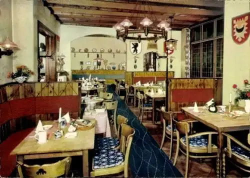 Ak Hansestadt Lübeck, Hotel-Restaurant Zum Löwenbräu-Justin, Innenansicht