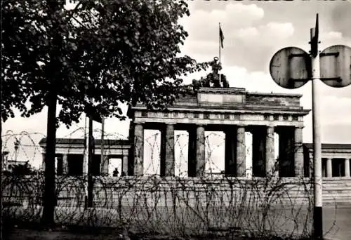 Ak Berlin Mitte, Brandenburger Tor