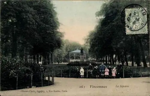 Ak Vincennes Val de Marne,  Le Square, Parkansicht, Gruppe von Menschen