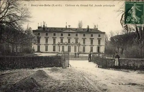 Ak Sucy en Brie Val de Marne, Chateau du Grand-Val, facade principale