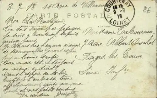 CPA Courtenay Loiret, Place du Marché