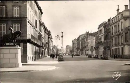 Ak Bordeaux Gironde, Straße mit Pferdestatue, Architektur,  Atmosphäre