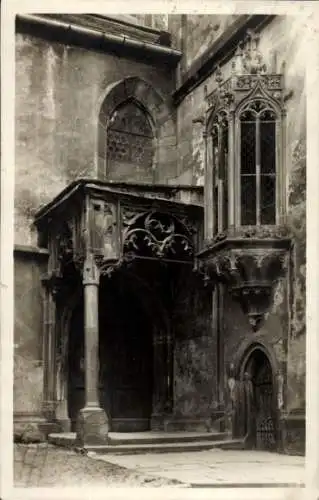 Ak Wertheim am Main, Portal der protestantischen Kirche,  Architektur, gotische Fenster