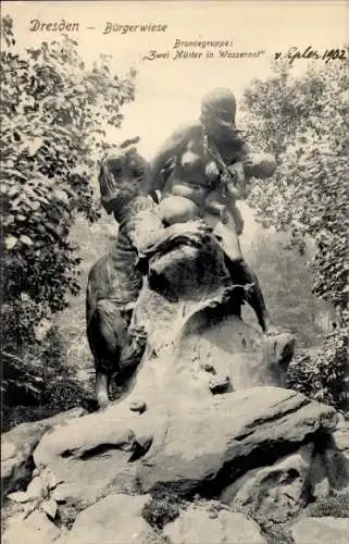 Ak Dresden Altstadt, Bronzeskulptur, 2 Mütter in Wasser, Bürgerwiese, 1902