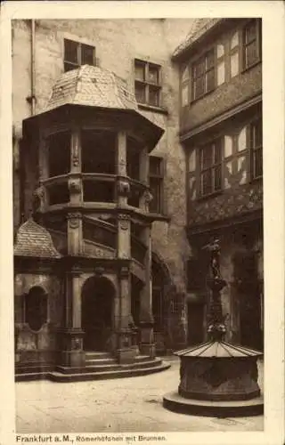 Ak Frankfurt am Main, Römerhöfchen, Brunnen,  Architektur, Innenhof
