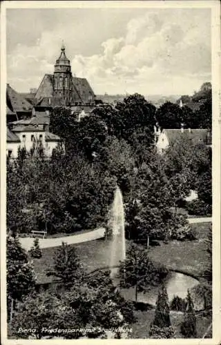Ak Pirna an der Elbe, Friedenspark mit Stadtkirche