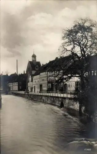 Ak Bad Salzdetfurth in Niedersachsen, Historische Gebäude am Wasser, Kirche St. Georg, Industriea