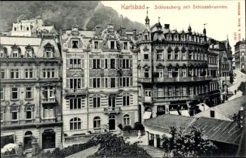 Ak Karlovy Vary Karlsbad Stadt, Schlossberg mit Schlossbrunnen