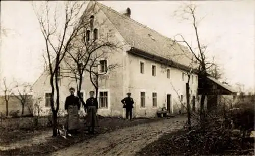 Foto Ak Wawitz Hochkirch in Sachsen, Wohnhaus, Straße, Menschen