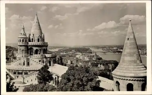 Ak Budapest Ungarn, Fischerbastei, s Gebäude, Blick auf die Donau