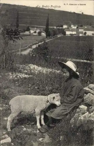 Ak Mädchen mit Schaf, La Brebis Préférée