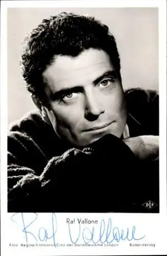Ak Schauspieler Raf Vallone, Portrait, Das Geheimnis der Schwester Angelika