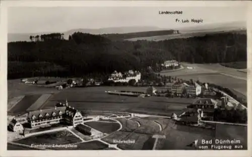 Ak Bad Dürrheim im Schwarzwald, Luftaufnahme, Landessolbad, Fr. Luis Hospiz, Kindersolbad, Eisenb