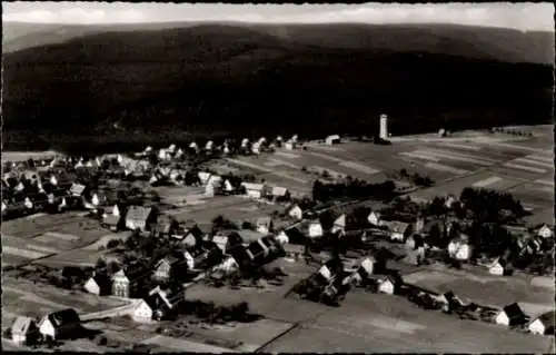 Ak Dobel im Schwarzwald, Luftaufnahme von  Schwarzwald, Häuser, Landschaft, Kirchturm