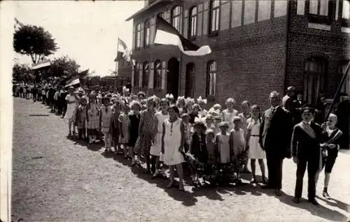 Foto Ak Einfeld Neumünster in Holstein, Ringreiten, NMS, Sportverein, Kinder