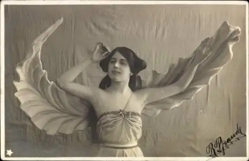 Ak Tanzende Frau, Porträt, Tanzkostüm