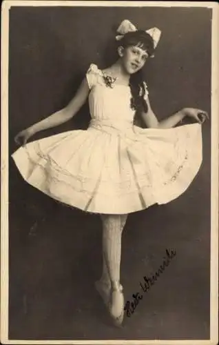 Foto Ak Junge Balletttänzerin, Porträt