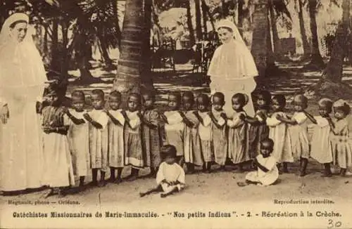 CPA Mission, Nos petits Indiens, Recreation a la Creche