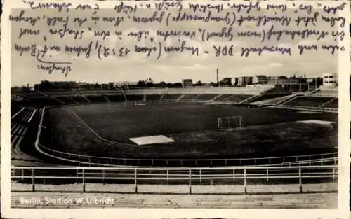 Ak Berlin Tiergarten, Panoramablick auf das Stadion W. Ulbricht, Wasserballspiel im Stadion