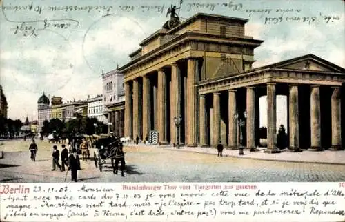 Ak Berlin Tiergarten, Brandenburger Tor, Blick vom Tiergarten, historische Postkarte