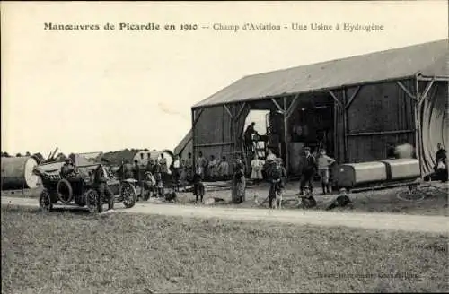 CPA Manoeuvres de Picardie en 1910, Champ d'Aviation, Les Usines à Hydrogène