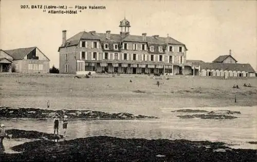 Ak Batz sur Mer Loire Atlantique, Atlantic-Hôtel, Plage Valentin, Hotelgebäude, Strand, Wasser, M